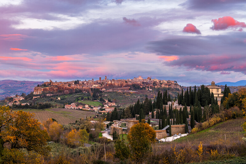 Orvieto, Umbria, Italy Medieval Skyline in Autumn cours italien à limoges